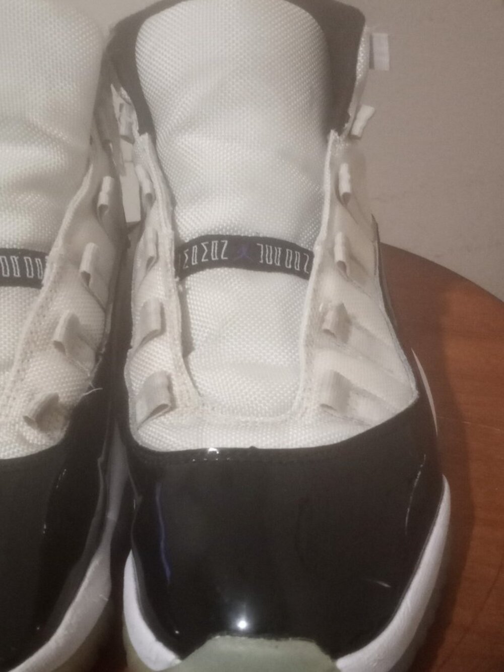 Nike Air Jordan 11 Retro Concord 2018 Size 8.5 378037-100 - Picture 8 of 16